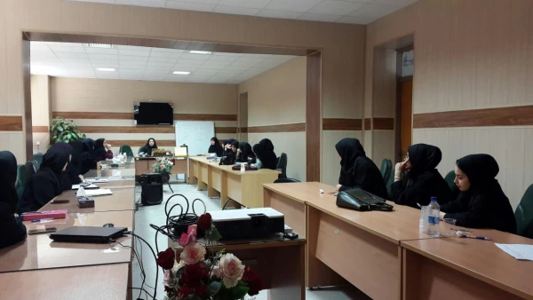 برگزاری کارگاه آموزشی مقاله نویسی توسط خانم دکتر فاطمه جعفری، عضو هیات علمی دانشگاه  2