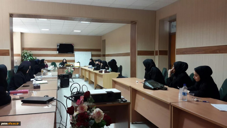 برگزاری کارگاه آموزشی مقاله نویسی توسط خانم دکتر فاطمه جعفری، عضو هیات علمی دانشگاه  2