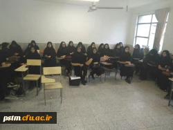 برگزاری کارگاه آموزشی آزمایشگاه و ایمنی توسط خانم دکتر احسانی، عضو هیات علمی دانشگاه 3