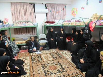 نشست صمیمی سرپرست و مسئول دانشجویی پردیس با دانشجویان در سرای دانشجویی