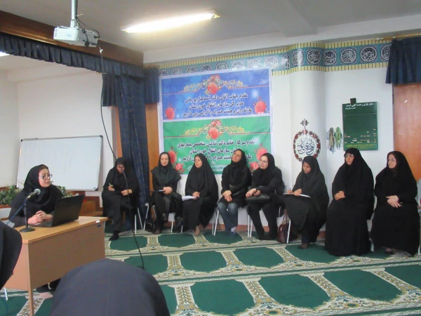 انعقاد تفاهم نامه پردیس صدیقه طاهره (س) با اداره کل انتقال خون استان مازندران و کارگاه آموزشی ترویج دانش سلامت خون توسط خانم دکتر ضامنی 2