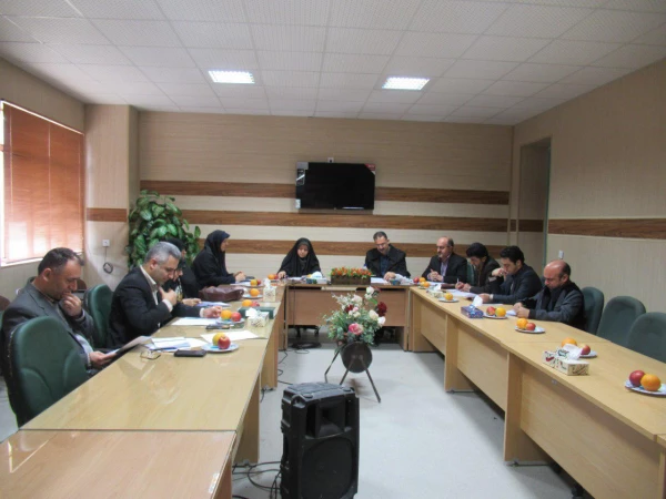 برگزاری دومین جلسه مسئولین دانشگاه و ادارات آموزش و پرورش شهرستان ساری در خصوص مدارس همکار پردیس ها 4