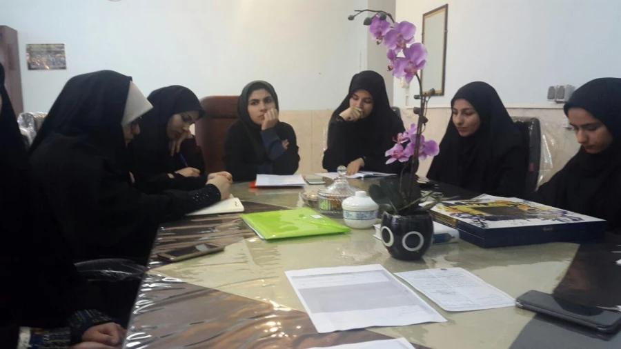 برگزاری جلسه با دبیران کانون های فرهنگی و اجتماعی پیرامون برنامه های دهه فجر انقلاب اسلامی 3