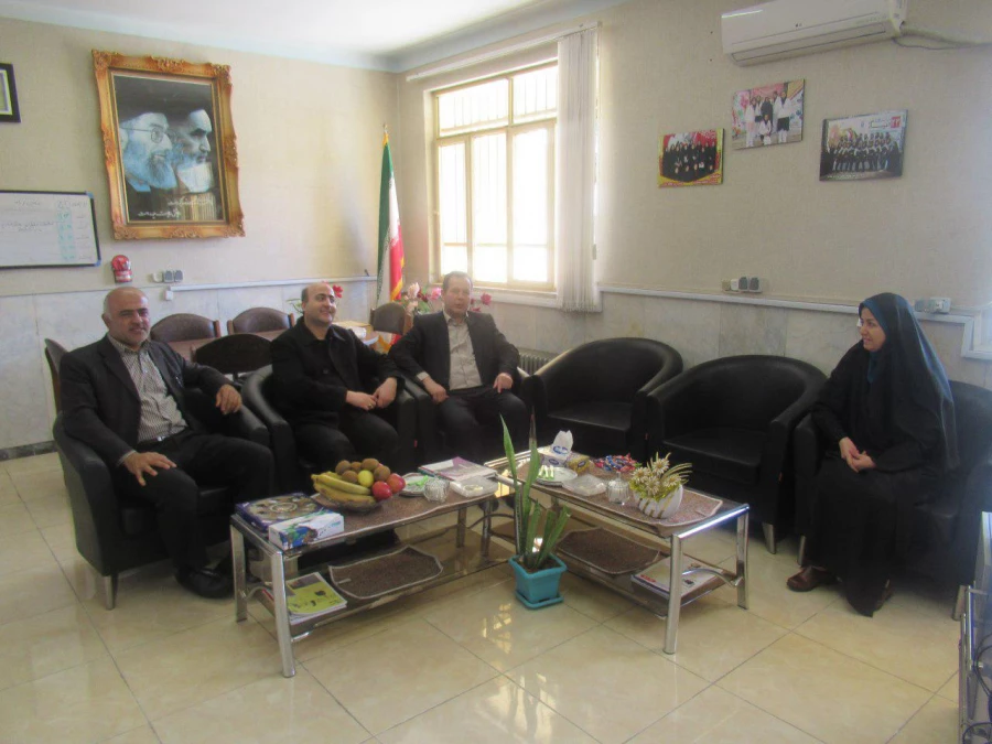 بازدید نمایندگان سازمان مرکزی و وزارت علوم در خصوص راستی آزمایی اطلاعات رتبه بندی سراهای دانشجویی پردیس های استان 3