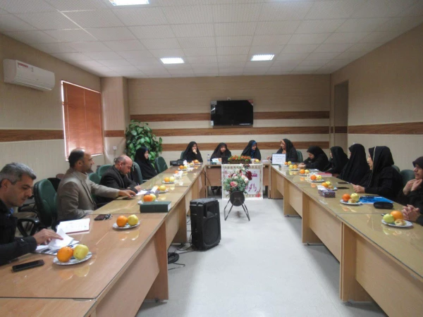 برگزاری جلسه شورای پردیس 5