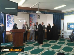 تقدیر از برگزیدگان جشنواره استانی دست ساخته ها توسط آقای آقاخانی،  مدیر کل برنامه ریزی، خدمات و رفاه دانشجویی دانشگاه 6