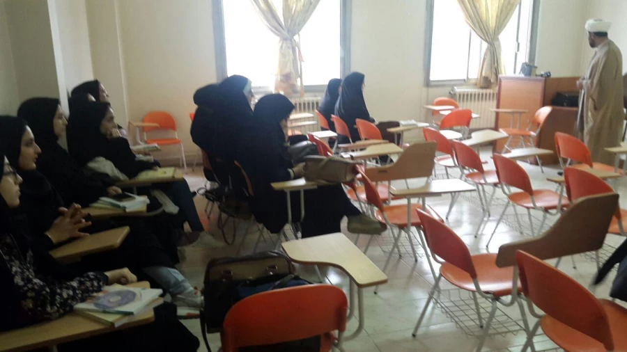 برگزاری دوره آموزش  معارف قرآن ، نماز ومهدویت (طرح معراج ) ویژه دانشجو معلمان ورودی  سال 93 2