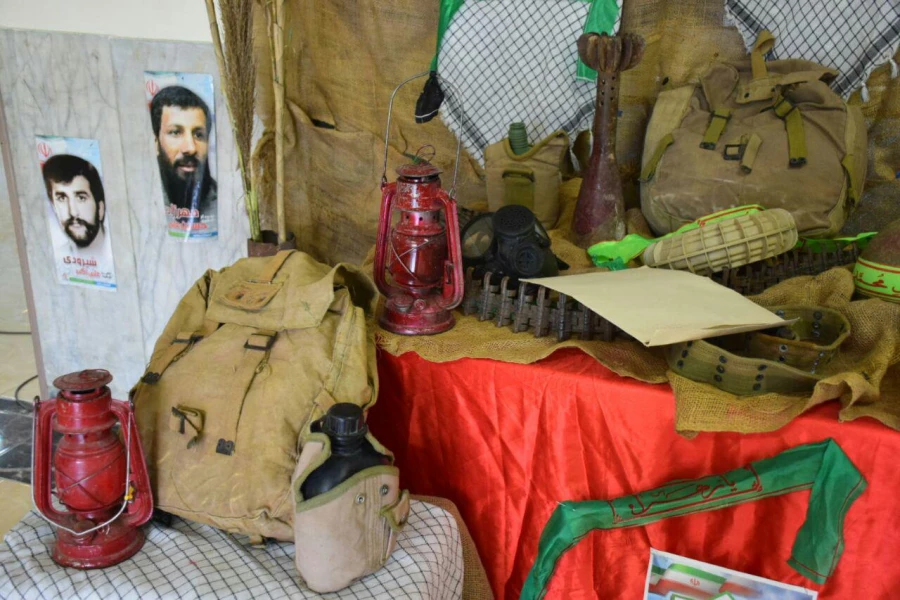 برگزاری نمایشگاه با مضمون دفاع مقدس به مناسبت اولین سالگرد شهید گمنام پردیس 4