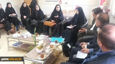 نشست صمیمانه مدیریت امور پردیس های استان با نمایندگان کلاس ها، دبیران کانون ها، نمایندگان تشکل ها و اعضای شورای صنفی