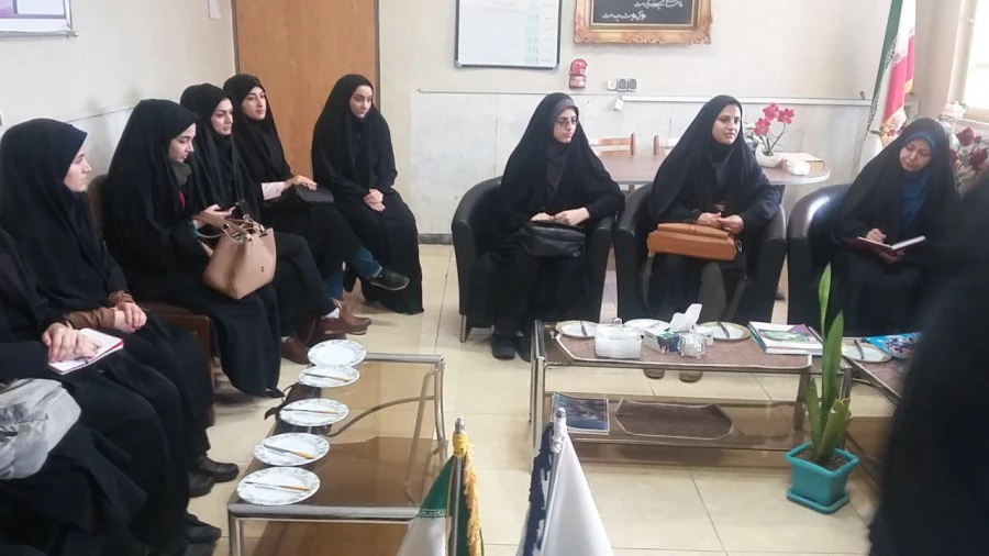 نشست صمیمانه مدیریت امور پردیس های استان با نمایندگان کلاس ها، دبیران کانون ها، نمایندگان تشکل ها و اعضای شورای صنفی  4