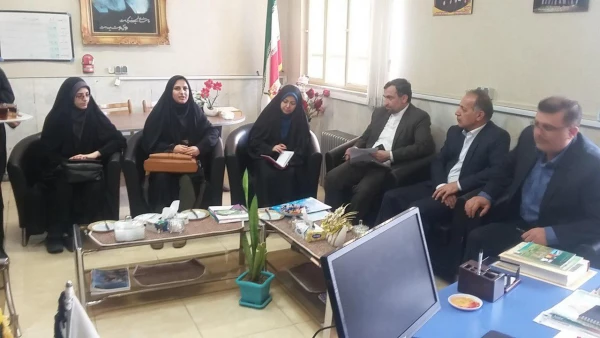 نشست صمیمانه مدیریت امور پردیس های استان با نمایندگان کلاس ها، دبیران کانون ها، نمایندگان تشکل ها و اعضای شورای صنفی  3