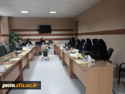 برگزاری کارگاه آموزشی کارورزی برای مدیران و معلمان راهنمای مدارس مجری درس کارورزی 6