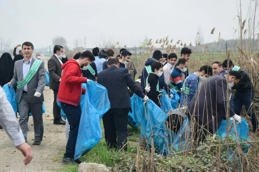 طرح پاکسازی دانشگاه تا دانشگاه با حمایت کانون محیط زیست و با حضور مسئولین 16