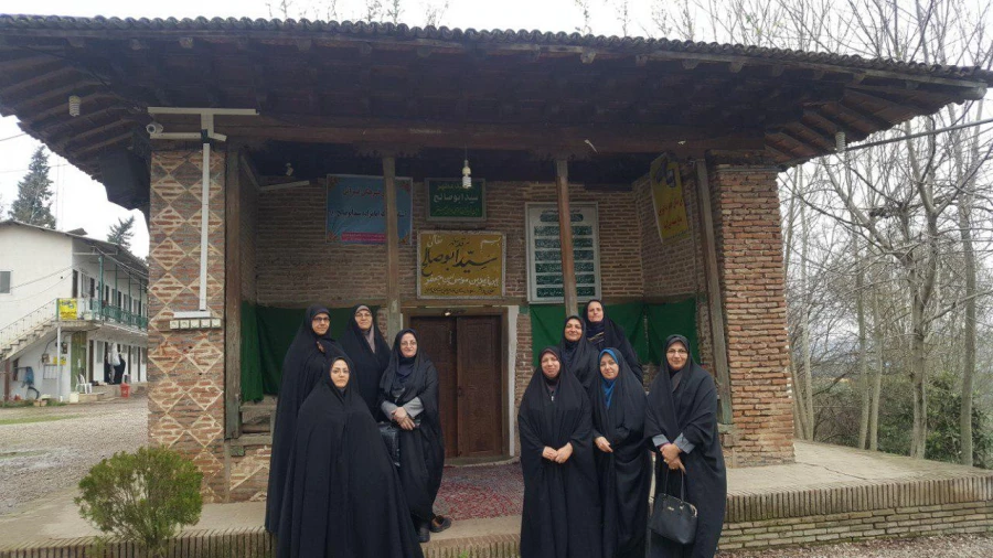 برگزاری اردو به مناسبت روز زن و تجلیل از همکاران خانم دانشگاه فرهنگیان استان مازندران در امامزاده ابا صالح شهرستان قائمشهر 4