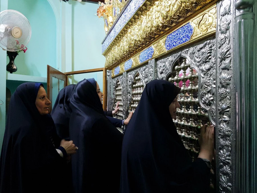 برگزاری اردو به مناسبت روز زن و تجلیل از همکاران خانم دانشگاه فرهنگیان استان مازندران در امامزاده ابا صالح شهرستان قائمشهر 5