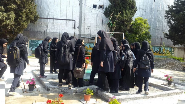 بازدید دانش آموزان مدرسه نمونه دولتی نکا  از پردیس و نشست با سرپرست و معاونت آموزشی  4