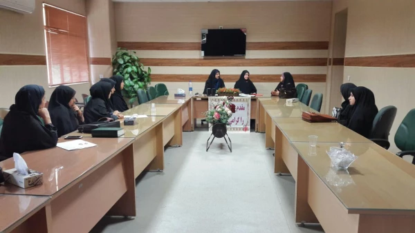 برگزاری نشست با دبیران کانون های فرهنگی و اجتماعی،  انجمن ها، تشکل ها و نمایندگان  کلاس ها  3