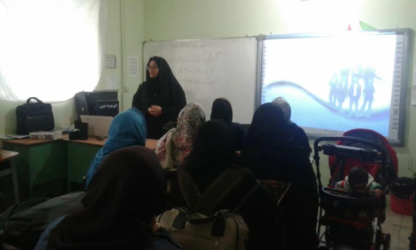 در مدرسه همکار دانشگاه صورت گرفت: حضور مشاور پردیس به عنوان مدرس آموزش خانواده در هفته سلامت 2