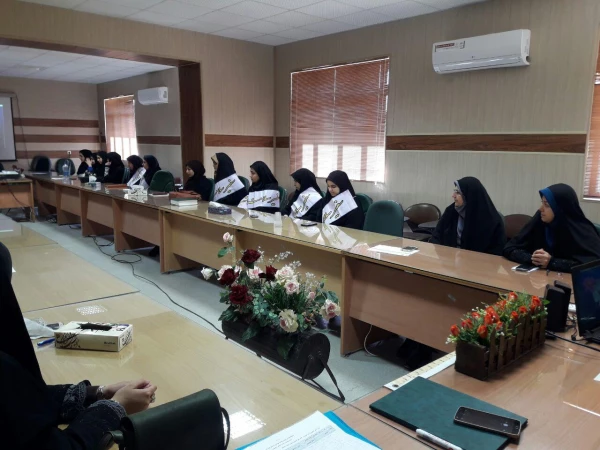 به مناسبت هفته سلامت برگزار شد: کارگاه آموزشی غربالگری  بیماری های خاص  بانوان 2