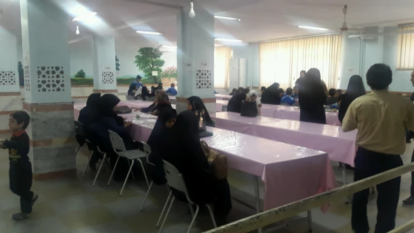 حضور مسئولین، معلمان و دانش آموزان مدرسه همکار شهید مرادی در پردیس و برگزاری مراسم تقدیر از معلمان 10