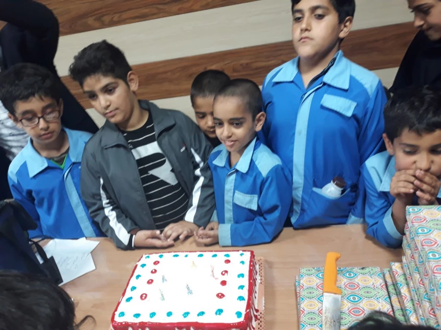 حضور مسئولین، معلمان و دانش آموزان مدرسه همکار شهید مرادی در پردیس و برگزاری مراسم تقدیر از معلمان 14