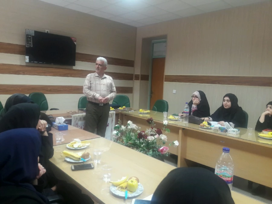 برگزاری کارگاه پیشگیری از اعتیاد به مناسبت هفته سرای دانشجویی 8