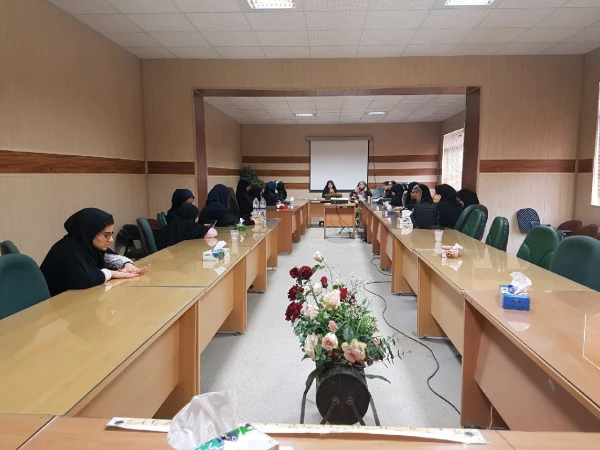 برگزاری جلسه هم اندیشی مسئولین با نمایندگان اتاق های سرا و شورای صنفی به جهت برگزاری مراسم ضیافت افطار دانشجویی  3