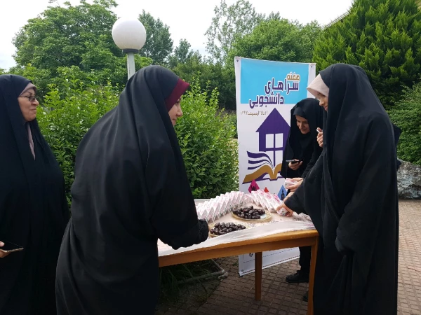 سرو میان وعده صبحگاهی در محوطه فضای سبز سرای پردیس، به مناسبت هفته سرای دانشجویی 5