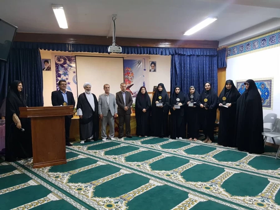 تقدیر از برگزیدگان علمی،  پژوهشی و جشنواره فرهنگی  3