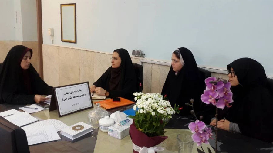 برگزاری جلسه شورای صنفی دانشجویی با حضور مسئولین پردیس 6