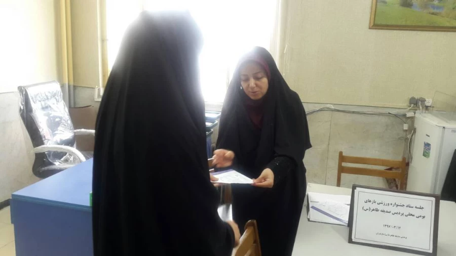 برگزاری جلسه هماهنگی با انجمن ورزشی دانشجویی پردیس در راستای برگزاری  مسابقات بازی های بومی و محلی درون پردیس 3