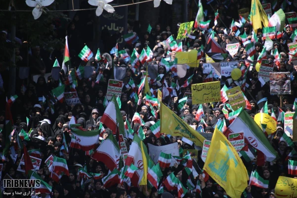 حضور اساتید، کارکنان و دانشجویان پردیس در راهپیمایی روز جهانی قدس 1397 4