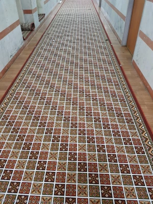 بهسازی سرای دانشجویی با مفروش نمودن راهروها و خرید تشک 3