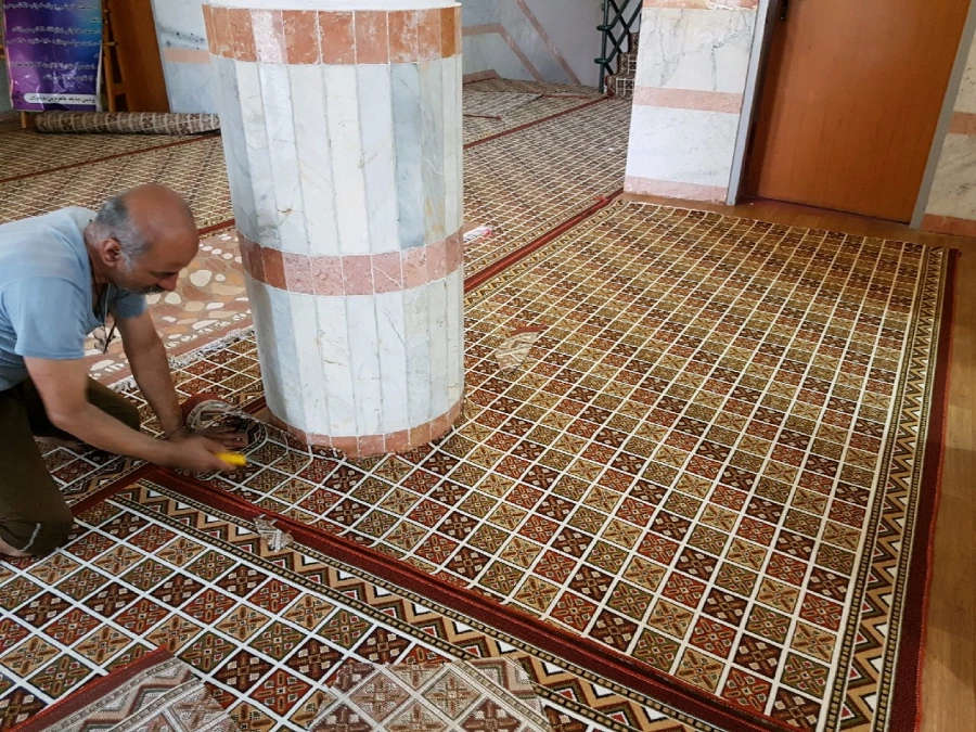 بهسازی سرای دانشجویی با مفروش نمودن راهروها و خرید تشک 4