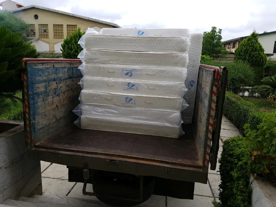 بهسازی سرای دانشجویی با مفروش نمودن راهروها و خرید تشک 10