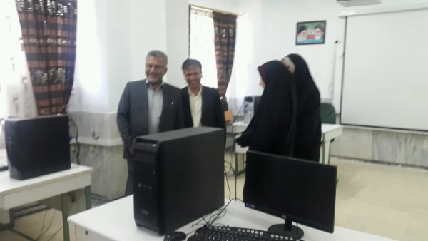 بازدید معاونت توسعه مدیریت و پشتیبانی اداره کل آموزش و پرورش استان از حوزه امتحانی پردیس 3
