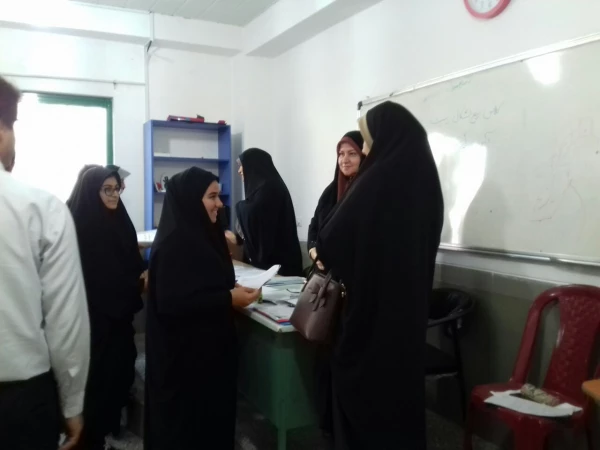 بازدید مسئولین پردیس از محل پذیرش و معاینات پزشکی پذیرفته شدگان چندبرابر ظرفیت دانشگاه فرهنگیان 3