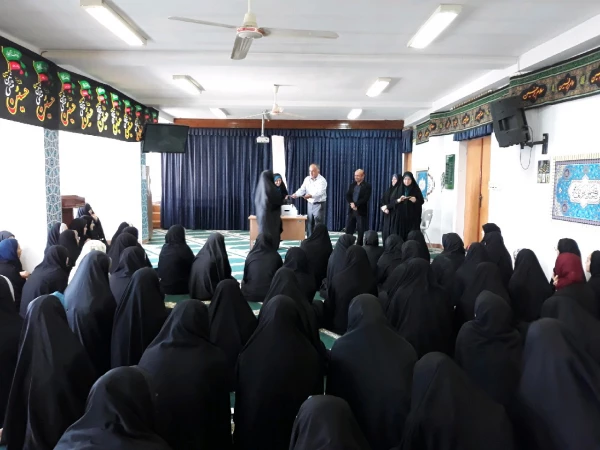 نشست توجیهی واحد آموزش، گروه آموزشی و واحد فرهنگی پردیس با دانشجویان جدیدالورود در ساعت فرهنگی 3