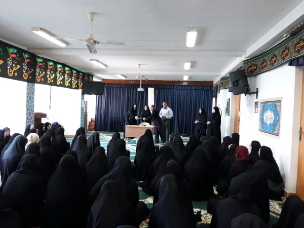 نشست توجیهی واحد آموزش، گروه آموزشی و واحد فرهنگی پردیس با دانشجویان جدیدالورود در ساعت فرهنگی 4