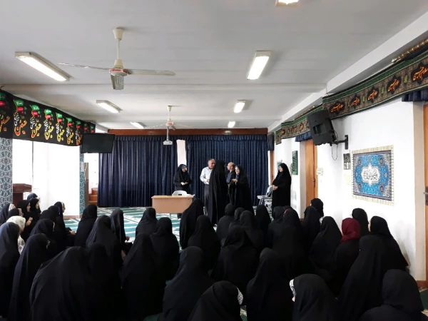 نشست توجیهی واحد آموزش، گروه آموزشی و واحد فرهنگی پردیس با دانشجویان جدیدالورود در ساعت فرهنگی 5