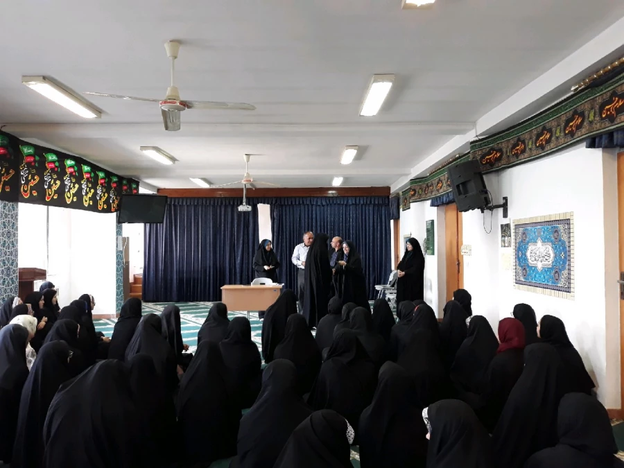 نشست توجیهی واحد آموزش، گروه آموزشی و واحد فرهنگی پردیس با دانشجویان جدیدالورود در ساعت فرهنگی 5