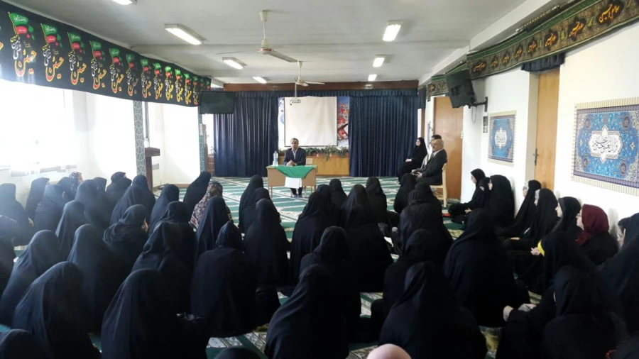 نشست توجیهی مدیرعامل صندوق ذخیره فرهنگیان استان با دانشجویان پردیس 5