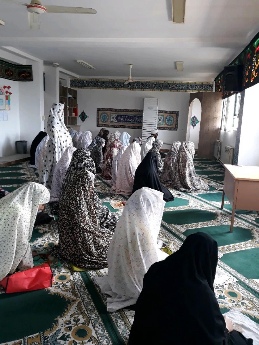 برگزاری نشست های آزاد اندیشی توسط حاج آقا مویدی 5