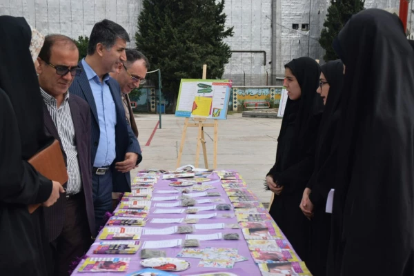 برگزاری نمایشگاه و ایستگاه سلامتی به مناسبت هفته بهداشت روان 9