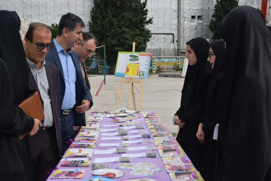 برگزاری نمایشگاه و ایستگاه سلامتی به مناسبت هفته بهداشت روان 9