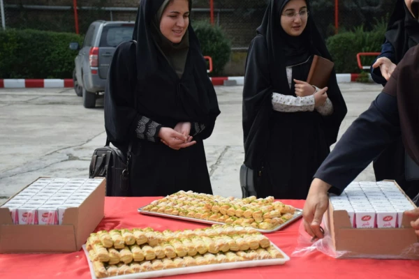 برگزاری نمایشگاه و ایستگاه سلامتی به مناسبت هفته بهداشت روان 10