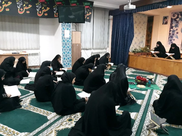 برگزاری مراسم محفل انس با قرآن در نمازخانه پردیس و اهداء جوایز به شرکت کنندگان در این طرح 6