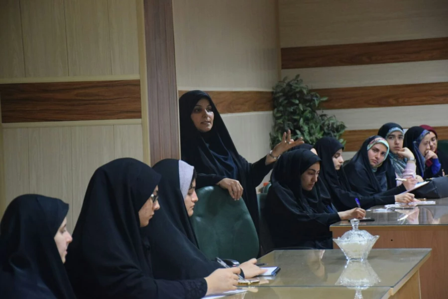 برگزاری کارگاه مشاوره با عنوان مهارت های دهگانه 5