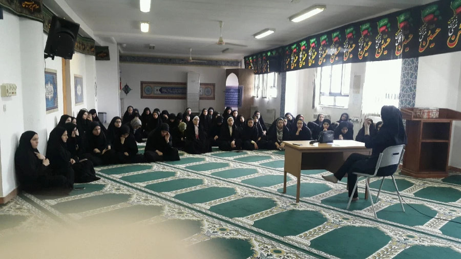 به مناسبت هفته سلامت روان، هفته ملی سلامت زنان و با همکاری دانشگاه علوم پزشکی ساری برگزار شد: کارگاه نقش شادی در سلامت روان 5