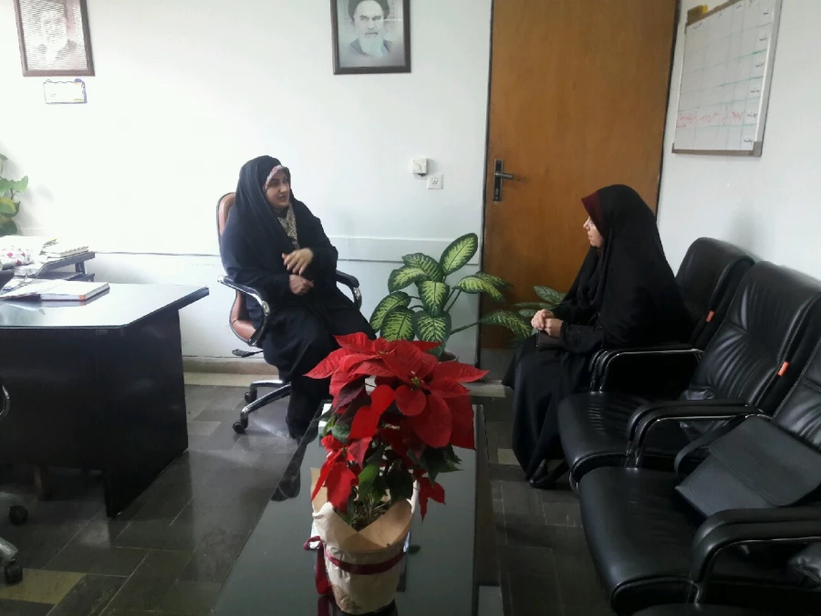 دیدار سرپرست پردیس با مدیرکل بانوان و خانواده استانداری به مناسبت هفته ملی سلامت بانوان 3